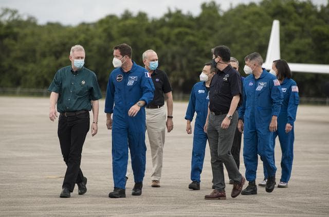 NASA image: SpaceX Crew-2 Crew Arrival
