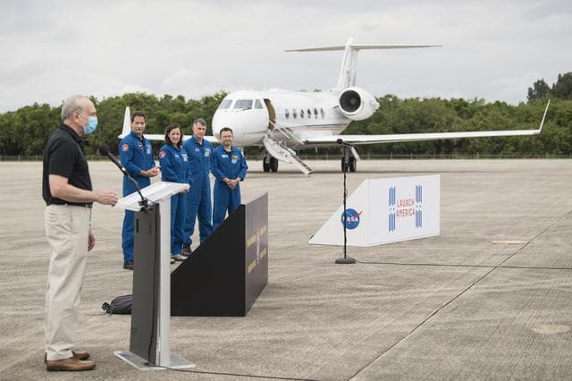 NASA image: SpaceX Crew-2 Crew Arrival