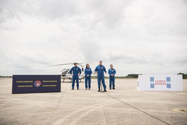 NASA image: SpaceX Crew-2 Crew Arrival