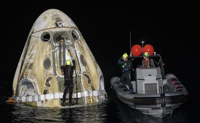 NASA image: NASA’s SpaceX Crew-1 Splashdown