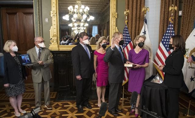 NASA image: NASA Administrator Bill Nelson Swearing-In Ceremony
