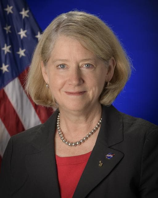 NASA image: NASA Deputy Administrator Pam Melroy Official Portrait