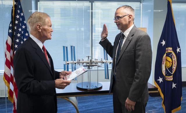 NASA image: Jim Free Sworn In as AA for ESDMD