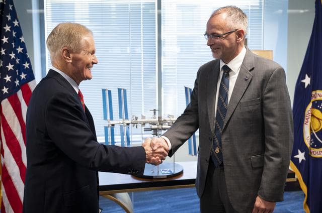 NASA image: Jim Free Sworn In as AA for ESDMD
