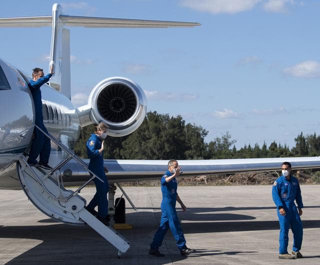 NASA image: SpaceX Crew-3 Crew Arrival