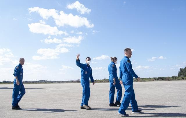 NASA image: SpaceX Crew-3 Crew Arrival