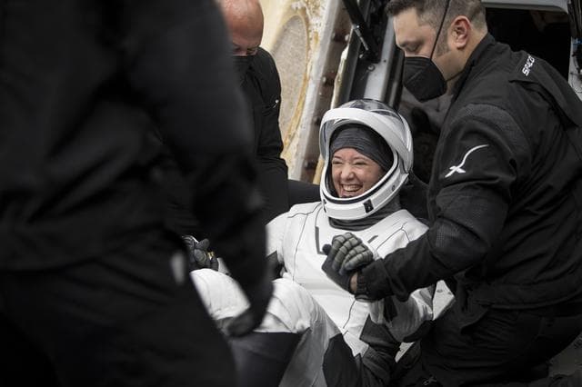 NASA image: NASA’s SpaceX Crew-2 Splashdown