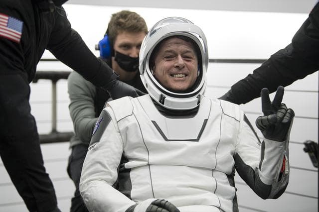 NASA image: NASA’s SpaceX Crew-2 Splashdown