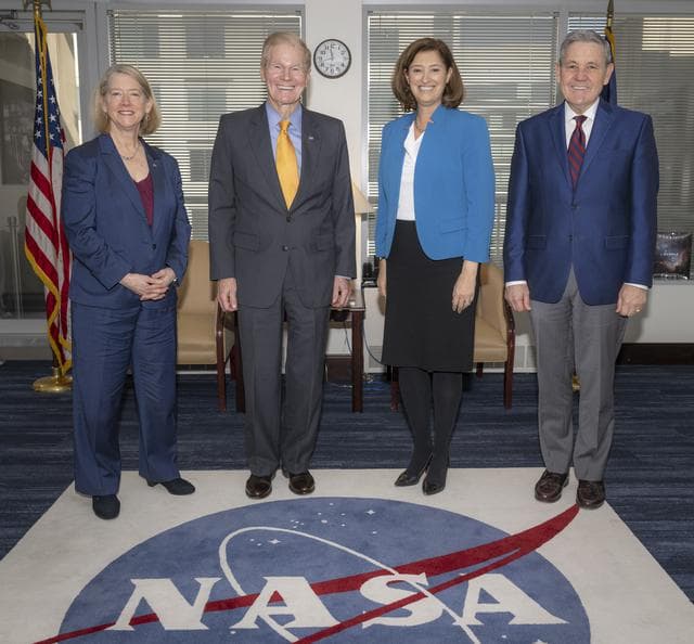 NASA image: Administrator Meets with Incoming JPL Director