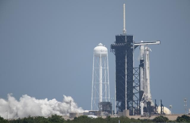 NASA image: Axiom Mission 1 Static Fire