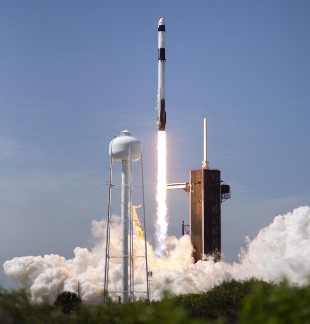 NASA image: Axiom Mission 1 Launch