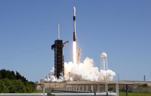 NASA image: Axiom Mission 1 Launch