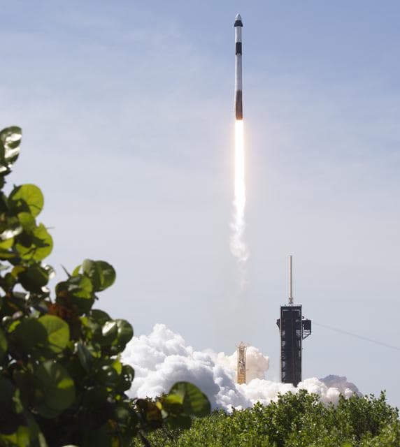 NASA image: Axiom Mission 1 Launch