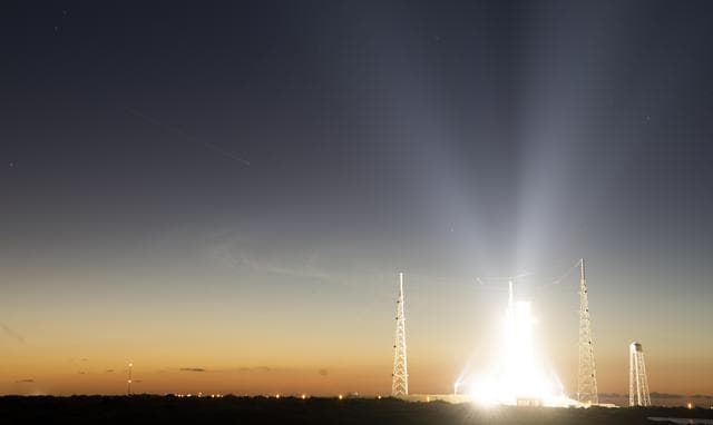 NASA image: ISS Pass over Launch Complex 39B