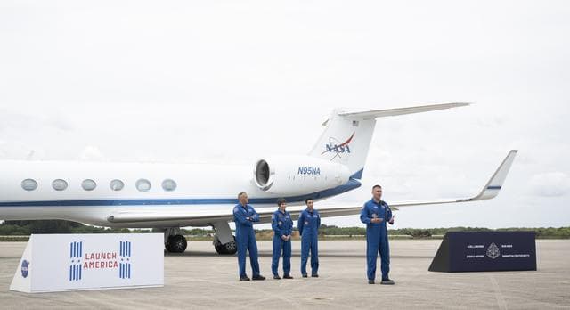 NASA image: SpaceX Crew-4 Crew Arrival
