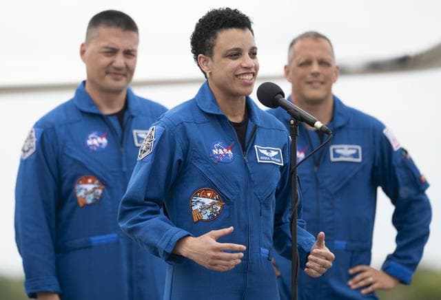 NASA image: SpaceX Crew-4 Crew Arrival