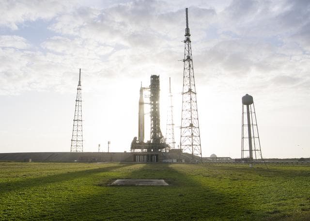 NASA image: Artemis 1 on Launch Pad 39B
