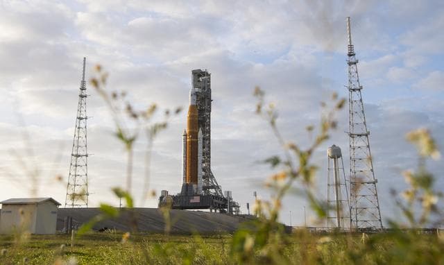 NASA image: Artemis 1 on Launch Pad 39B