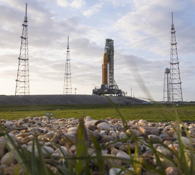 NASA image: Artemis 1 on Launch Pad 39B