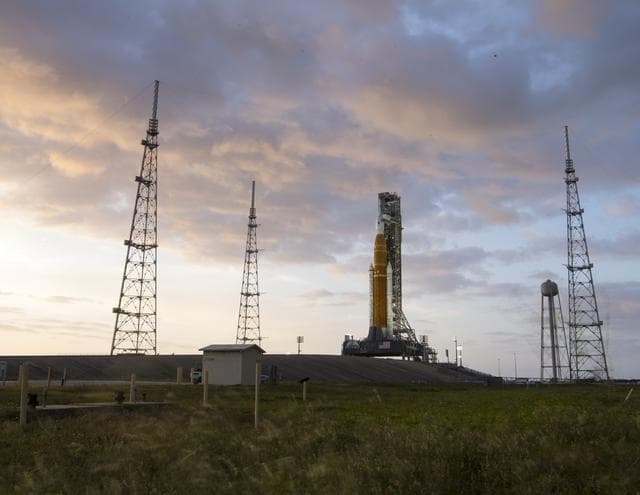 NASA image: Artemis 1 on Launch Pad 39B