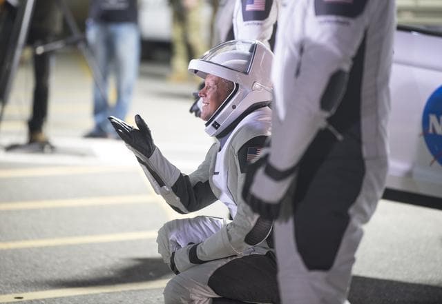NASA image: SpaceX Crew-4 Crew Walkout