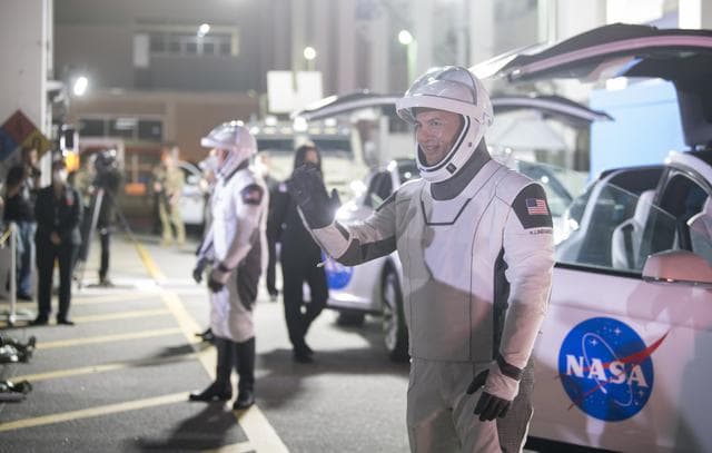 NASA image: SpaceX Crew-4 Crew Walkout