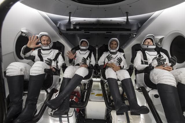 NASA image: NASA’s SpaceX Crew-3 Splashdown