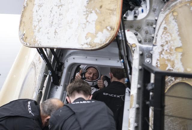 NASA image: NASA’s SpaceX Crew-3 Splashdown