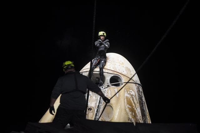 NASA image: NASA’s SpaceX Crew-3 Splashdown