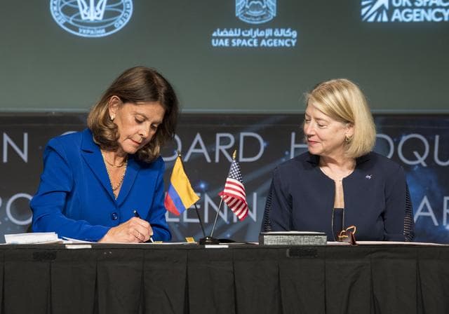 NASA image: Colombian Vice President Marta Lucía Ramírez Artemis Accords S