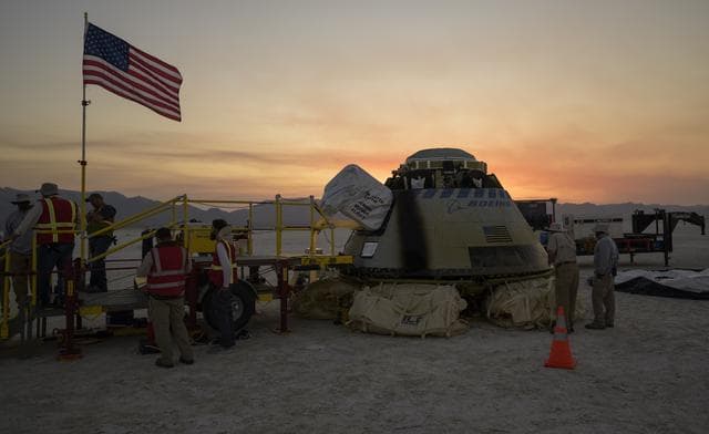 NASA image: Boeing Orbital Flight Test-2 Landing