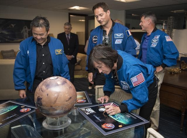 NASA image: NASA Leadership Meets with NASA’s SpaceX Crew-2 Astronauts