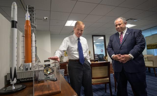 NASA image: TEST NASA Leadership Meets with Secretary of the Navy