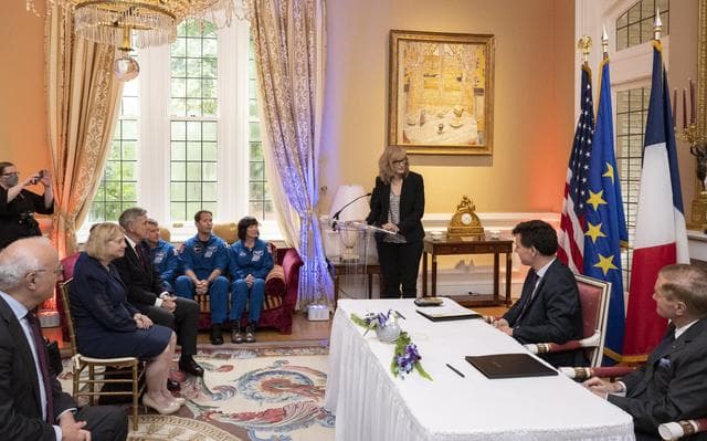 NASA image: French Sign Artemis Accords