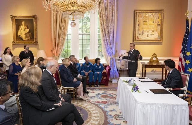 NASA image: French Sign Artemis Accords