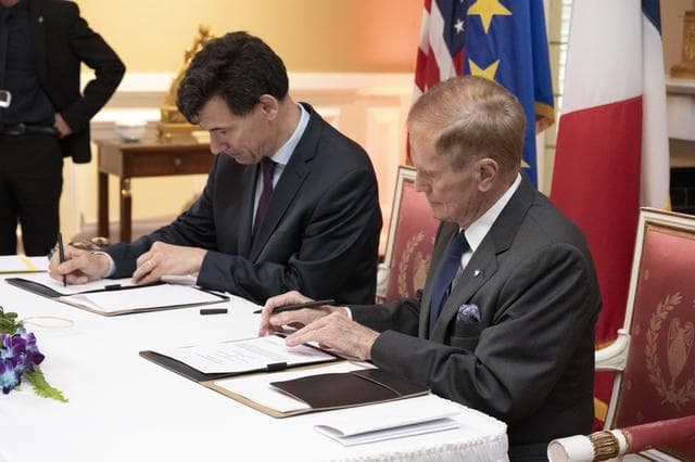 NASA image: French Sign Artemis Accords