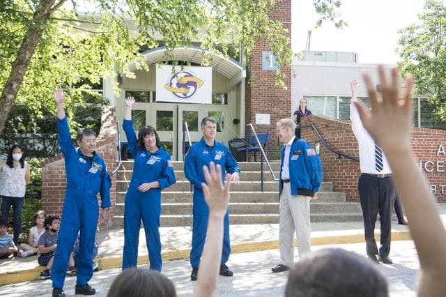 NASA image: NASA's Crew-2 Astronauts Visit Arlington Elementary School