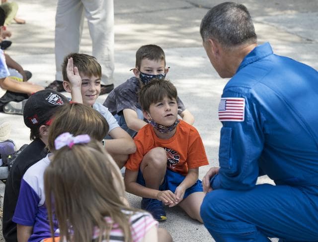 NASA image: NASA's Crew-2 Astronauts Visit Arlington Elementary School