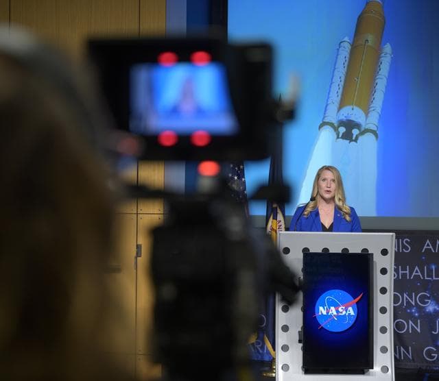 NASA image: Artemis I Moon Mission Briefing