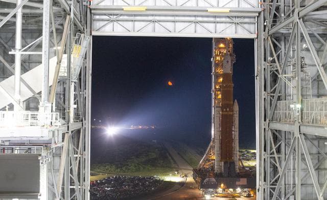 NASA image: Artemis I  Rollout
