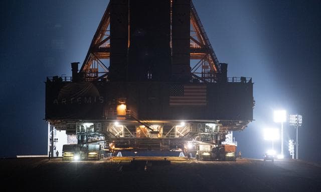 Artemis I Rollout