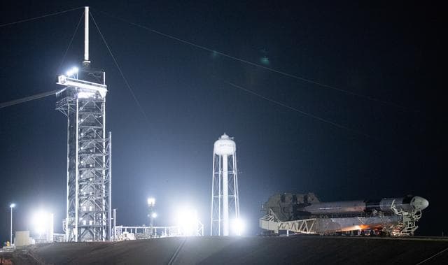 NASA image: NASA’s SpaceX Crew-5 Falcon 9/Dragon Rollout to Launch Pad 39A