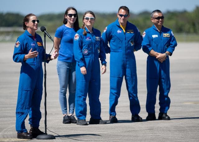 NASA image: NASA’s SpaceX Crew-5 Crew Arrival for Prelaunch Activities