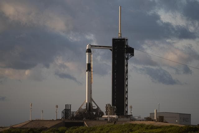 NASA image: NASA’s SpaceX Crew-5 Preflight