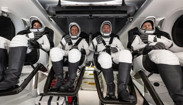 NASA image: NASA’s SpaceX Crew-4 Splashdown