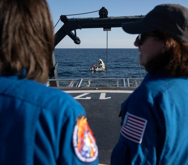 NASA image: NASA’s SpaceX Crew-4 Splashdown