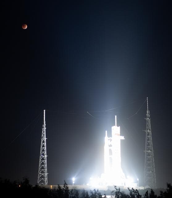 NASA image: Total Lunar Eclipse