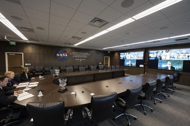 NASA image: NASA Administrator meets with Japanese MEXT Minister for a Gatew