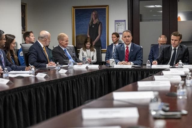 NASA image: Vice President Harris and French President Macron meet at NASA H