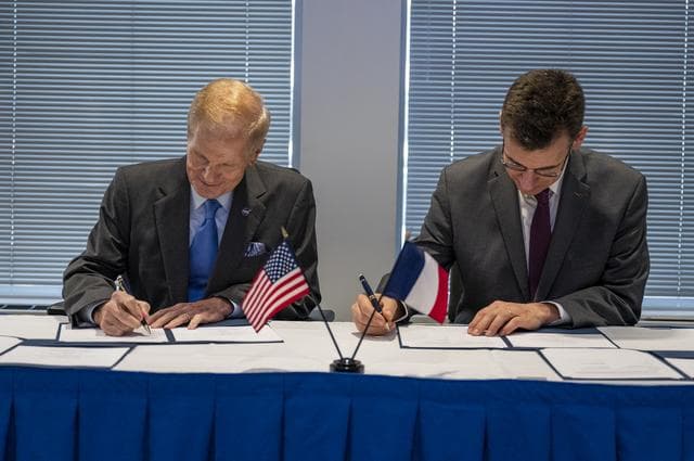 NASA image: Vice President Harris and French President Macron meet at NASA H